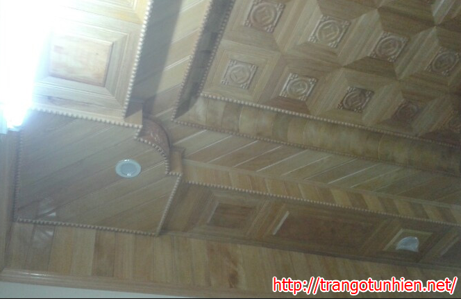 góc trần gỗ 