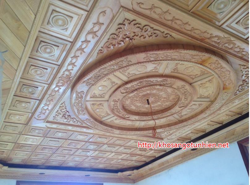 trần gỗ phòng khách nhỏ